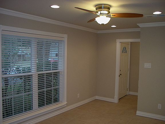 5th image of 1901 Mary Dr