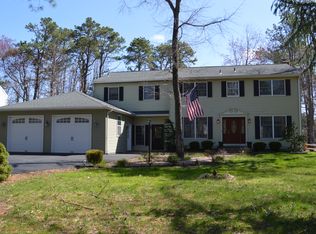 17 King Arthur Dr, Medford, NJ 08055