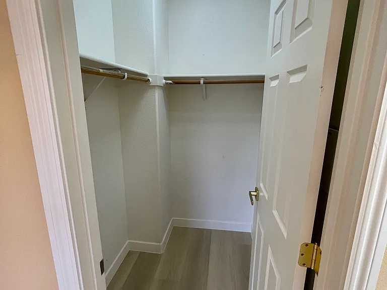 walk in closet