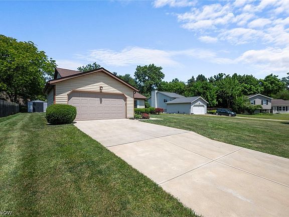2nd image of 25334 Tyndall Falls Dr