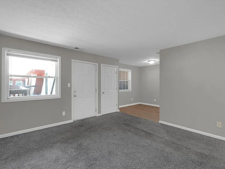 Cedar Chase Apartments — Photo 29