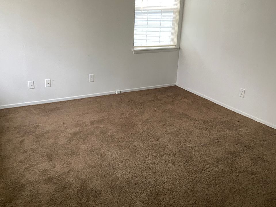1st image of 6006 E 152nd Ter APT A