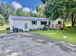 400 Reliance Rd, Tellico Plains, TN 37385