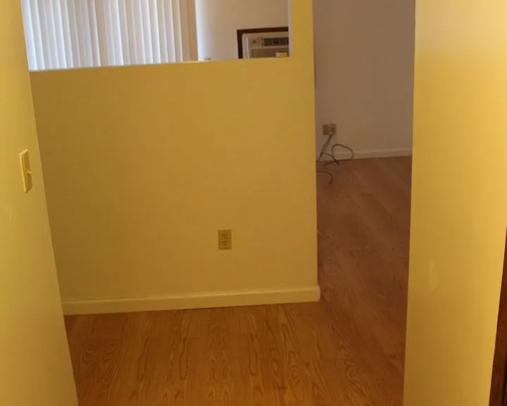 123 College Heights Blvd — Photo 9
