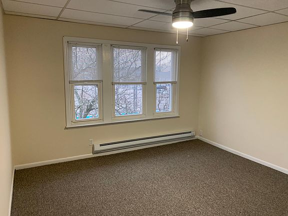 5th image of 52 Louisiana St APT 6