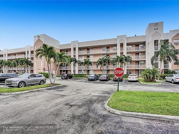 2nd image of 10160 NW 24th Pl APT 406