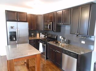 5707 N Clark St #3FMT, Chicago, IL 60660