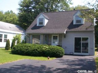 223 Millen Dr, North Syracuse, NY 13212