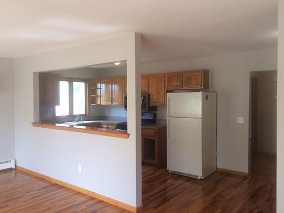 3rd image of 100 Goff Ave