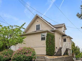 19/Green Lake Circle, Seattle, WA 98117