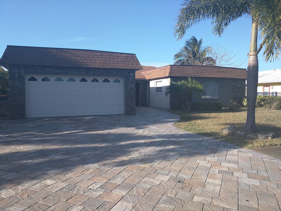1st image of 427 Bridgetown Ct