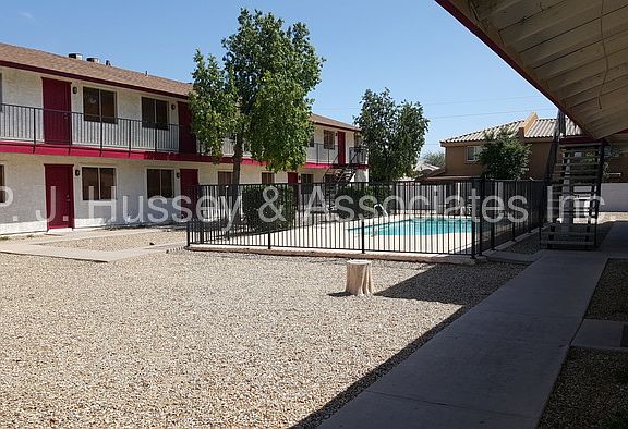 2nd image of 3029 E Paradise Ln APT 206