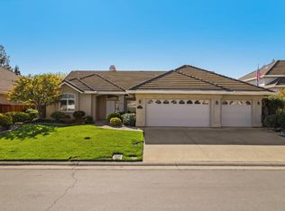 28 River Pointe Ct, Lodi, CA 95240
