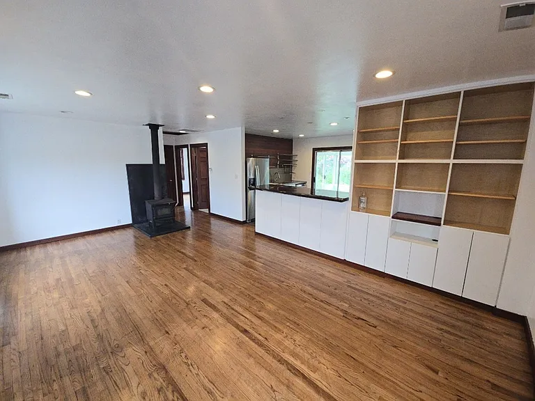 2204 F St — Photo 6
