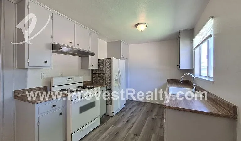 15244 Mission St — Photo 7