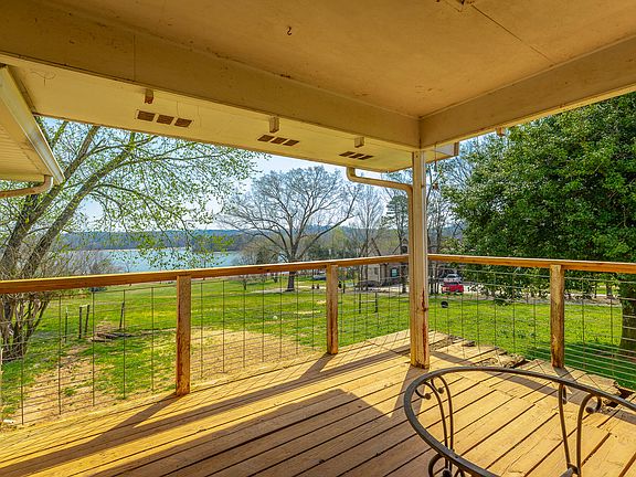 4th image of 2863 New Lake Rd