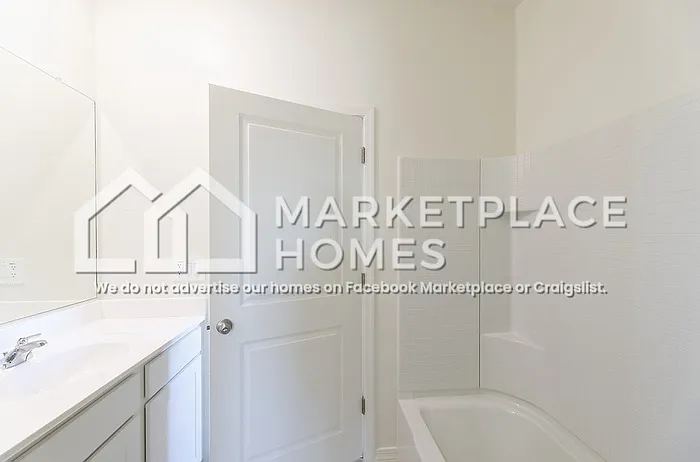 4924 N 192nd Ln — Photo 20