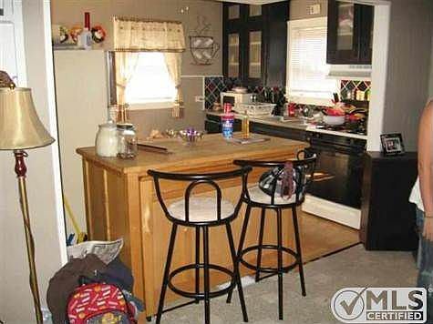 4th image of 207 1st Ave