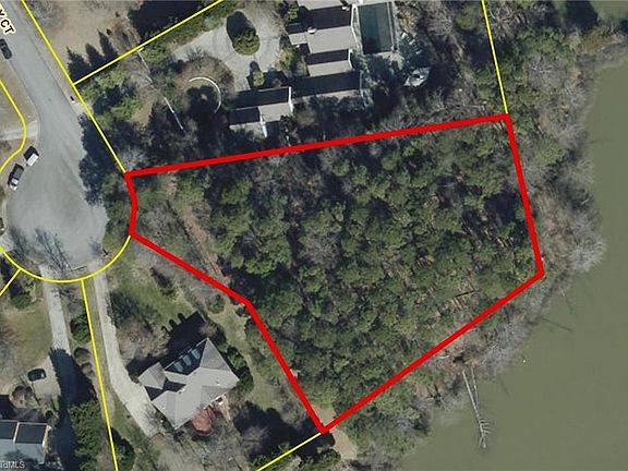 5th image of 7 Causeway Ct