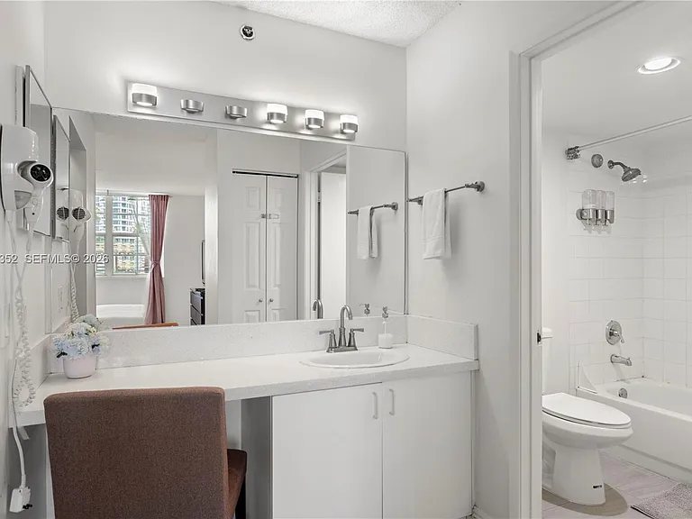 19555 E Country Club Dr #8208 — Photo 16