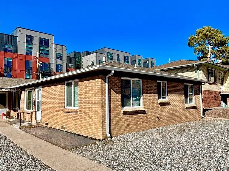 2347 S Race St — Photo 2