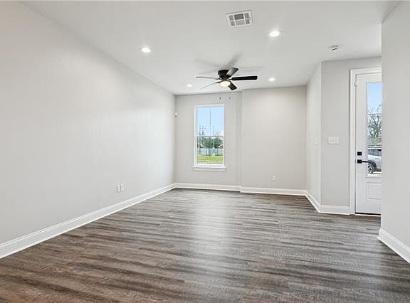 5th image of 100 Cypress Crossings Dr