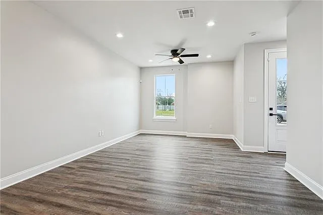 100 Cypress Crossings Dr — Photo 5