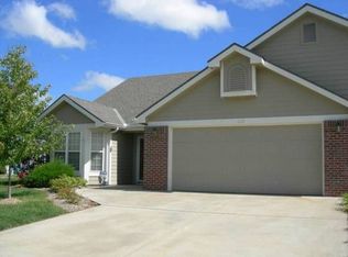 613 Regents St, Lawrence, KS 66049