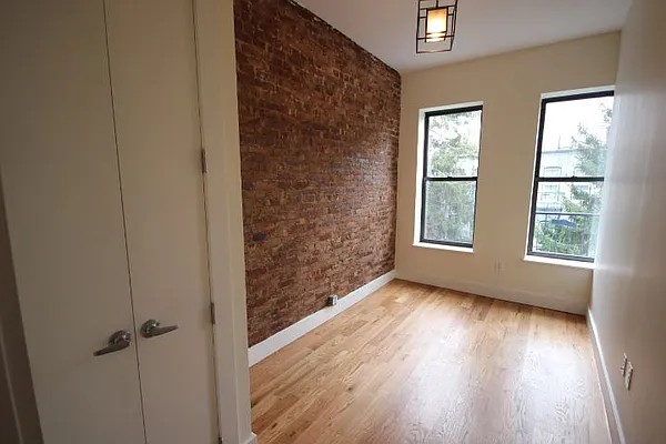 Rented by Nooklyn NYC LLC | media 12