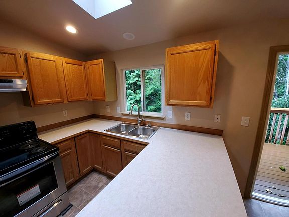 4th image of 7509 47th Pl NE