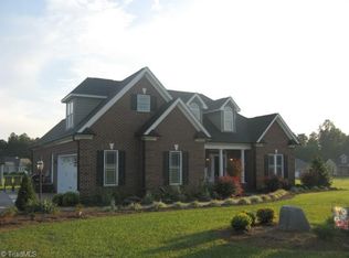 6300 Rylan Ct, Browns Summit, NC 27214