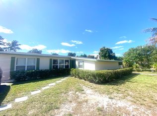 2548 Holly Rd, West Palm Beach, FL 33406