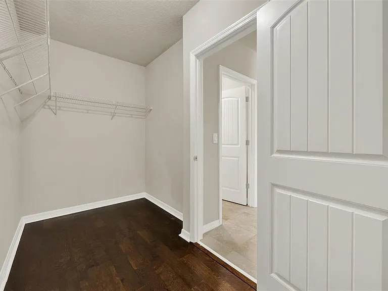 10649 Atwater Bay Dr — Photo 20