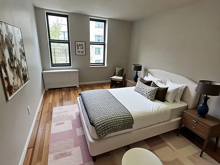 585 E 21st St #3J — Photo 4