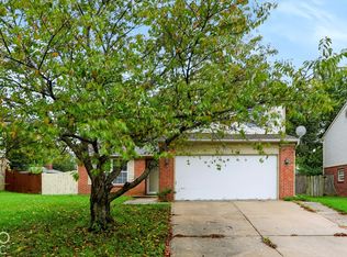 4001 Maple Manor Dr, Indianapolis, IN 46237