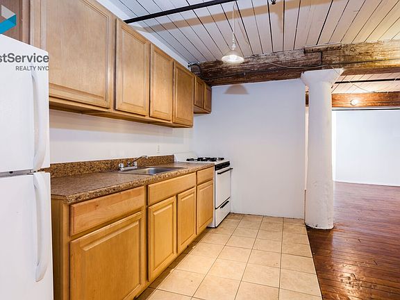 4th image of 85 South St APT 3S