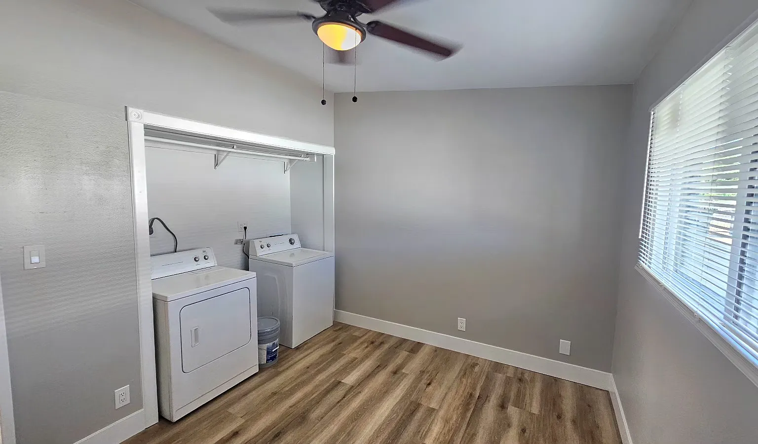 2202 W Heatherbrae Dr — Photo 3