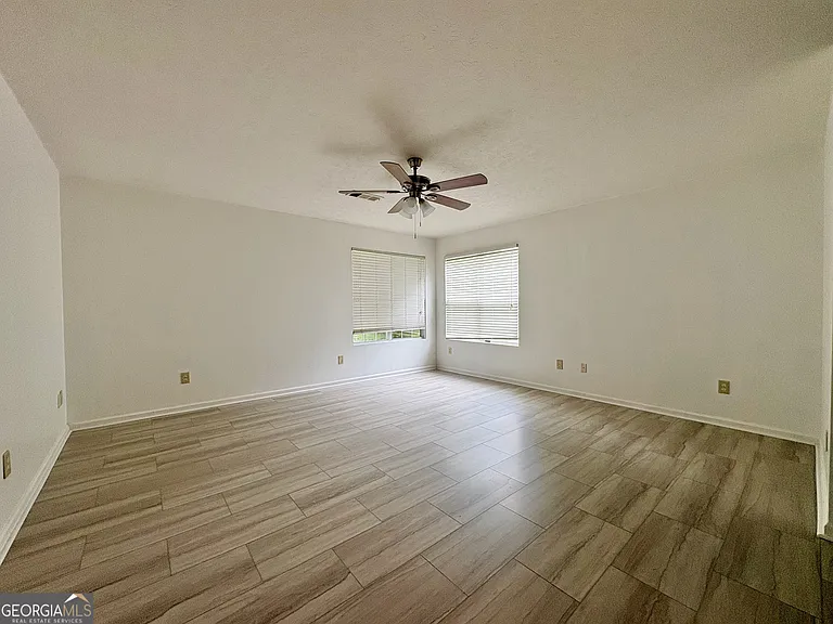 219 Fairway Dr — Photo 13