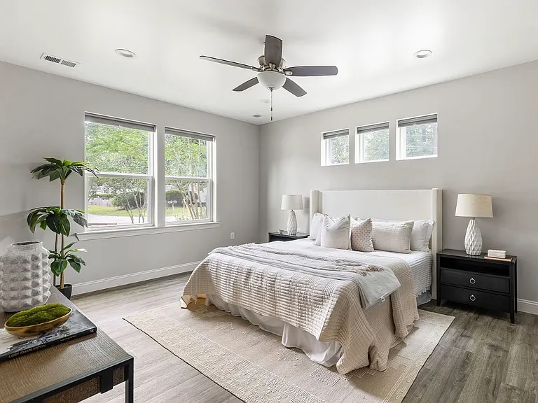 Master Bedroom - 1st floor