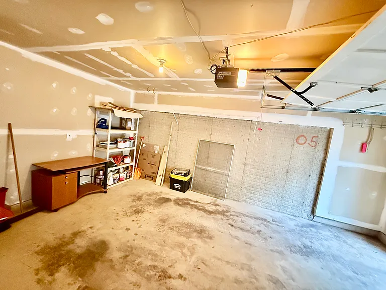 4028 Heatherstone Ct — Photo 43