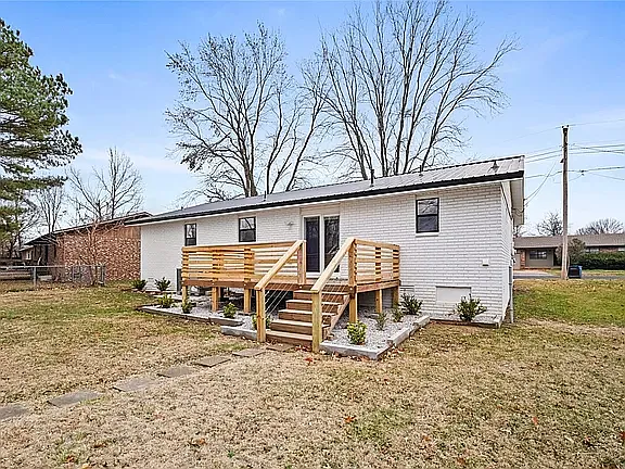 2205 Douglas St — Photo 10