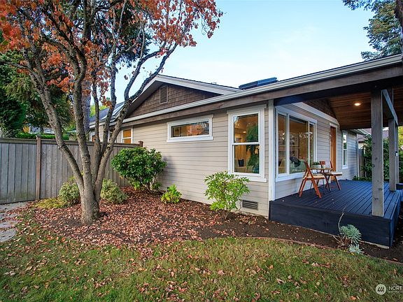 3rd image of 302 8th Avenue