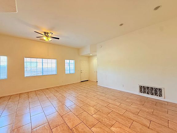 4th image of 66386 Flora Ave #B