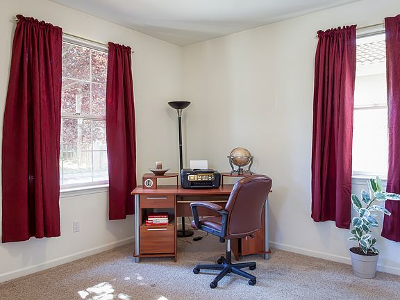 Downstairs Bedroom 5/ Office