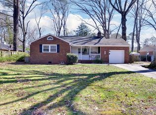 407 Hiden Blvd, Newport News, VA 23606