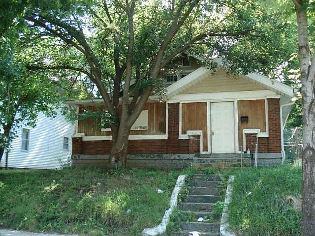 1st image of 1129 N Jefferson Ave