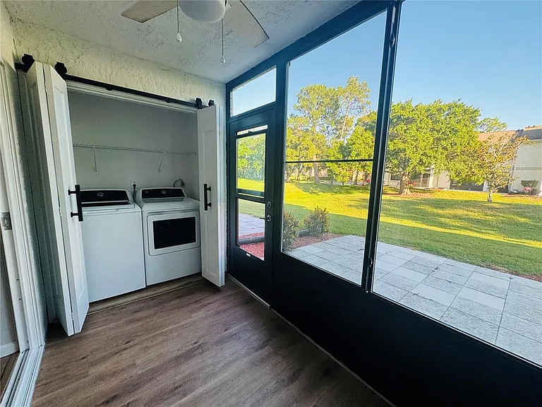 203 Meadow Ln — Photo 14