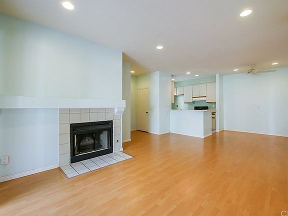 5th image of 10551 Lakeside Dr S Unit G