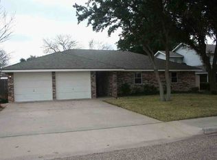 107 Cardonna Dr, Crane, TX 79731