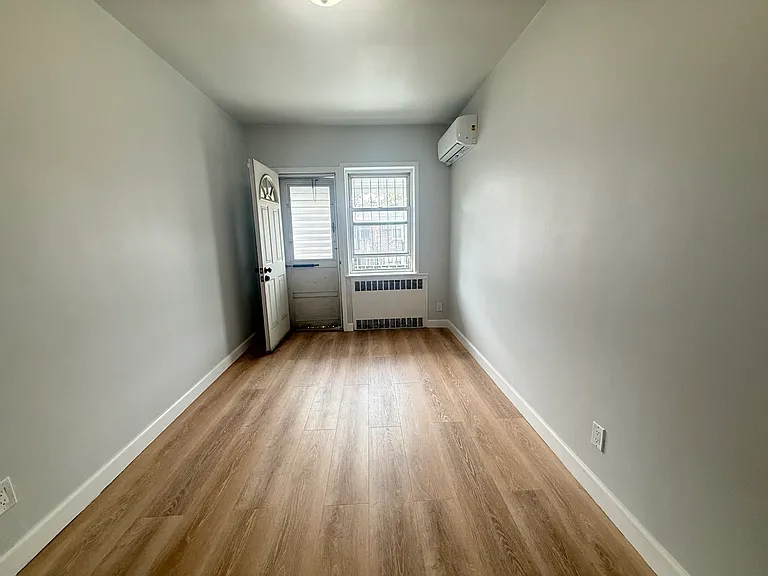 2366 E 29th St #2F — Photo 8